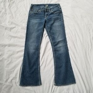 SILVER Jeans AIKO 27x31 Flare Leg Distressed